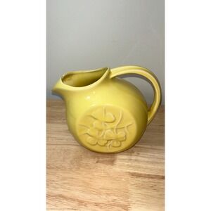 Vintage McCoy Shamrock Clover Pitcher Ice Lip 1940s Yellow